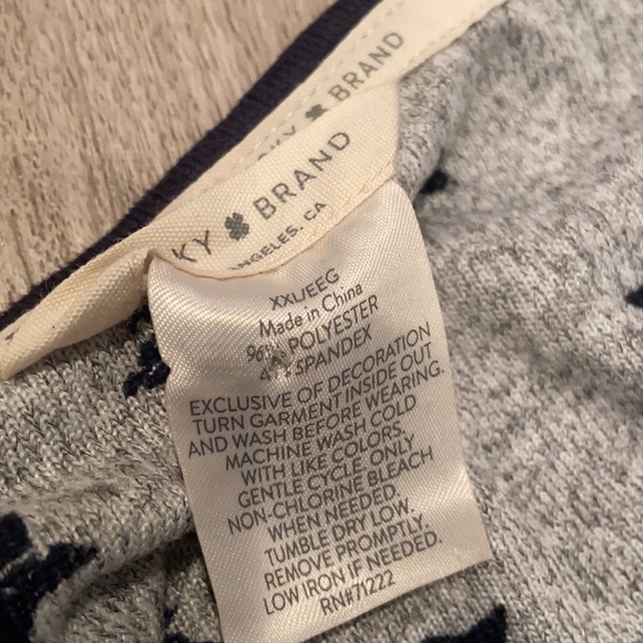 Lucky Brand Stars Short Sleeve/Long Pants Pj Set - Picture 3 of 3